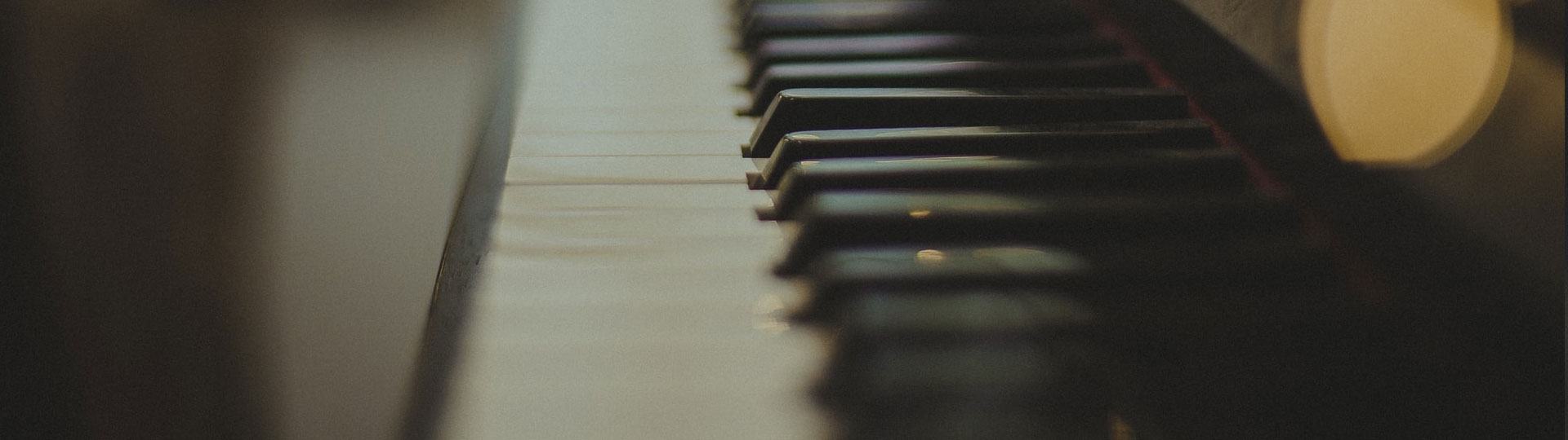 Looking down a piano keyboard. Saltaire Piano Lessons. Private Piano Lessons. Piano Certification
